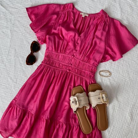Pink dress
Spring outfit
Summer outfit
Vacation outfit
