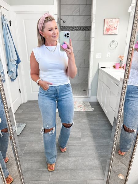 One of my favorite pairs of Abercrombie jeans. These are the High Rise 90s relaxed 

Wearing a 4 regular and they fit perfect with a heel. 

#LTKFind #LTKunder100 #LTKstyletip