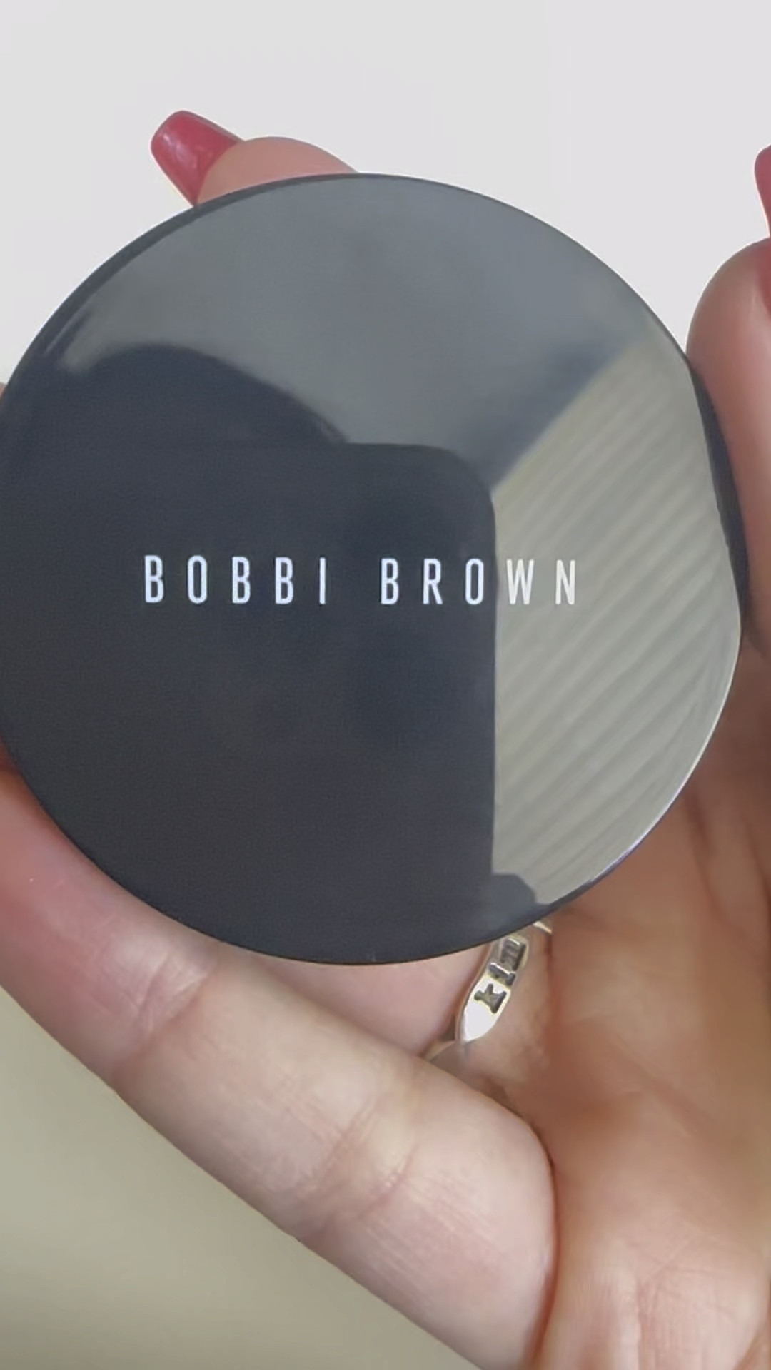 Bobbi Brown -Pot Rouge in Pink Flame 🔥 

Who doesn’t love an all in one product?! 
Lips, cheeks monochromatic multi-tasker! 

Soft flush to cheeks &amp; stain like finish to lips.
Dew in one. Bestselling, multitasking cream color for lips and cheeks comes in a mirrored flip-top compact for dab-and -go application. Achieve an easy makeup look anytime, anywhere with this two-in-one essential.
Free from 0️⃣ Parabens, Phthalates, Sulfites, Gluten, Mineral Oil, Triclosan, Formaldehyde

🏷️ Tags @bobbibrown @bobbibrowncosmetics ——————————————————
#GiftedByBobbiBrownCosmetics #allinone #monochromaticmakeup #blush #lipcolor #bobbibrownmakeup #minimalistmakeup #everydaymakeup #multiusemakeup #pinkmakeup #pinkvibes #monochrome

#LTKbeauty #LTKMostLoved #LTKstyletip