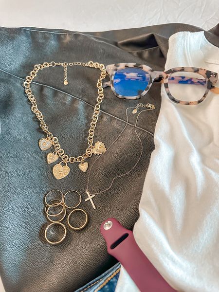 Elevate your outfit with some cute accessories 



#LTKover40 #LTKfindsunder50 #LTKstyletip