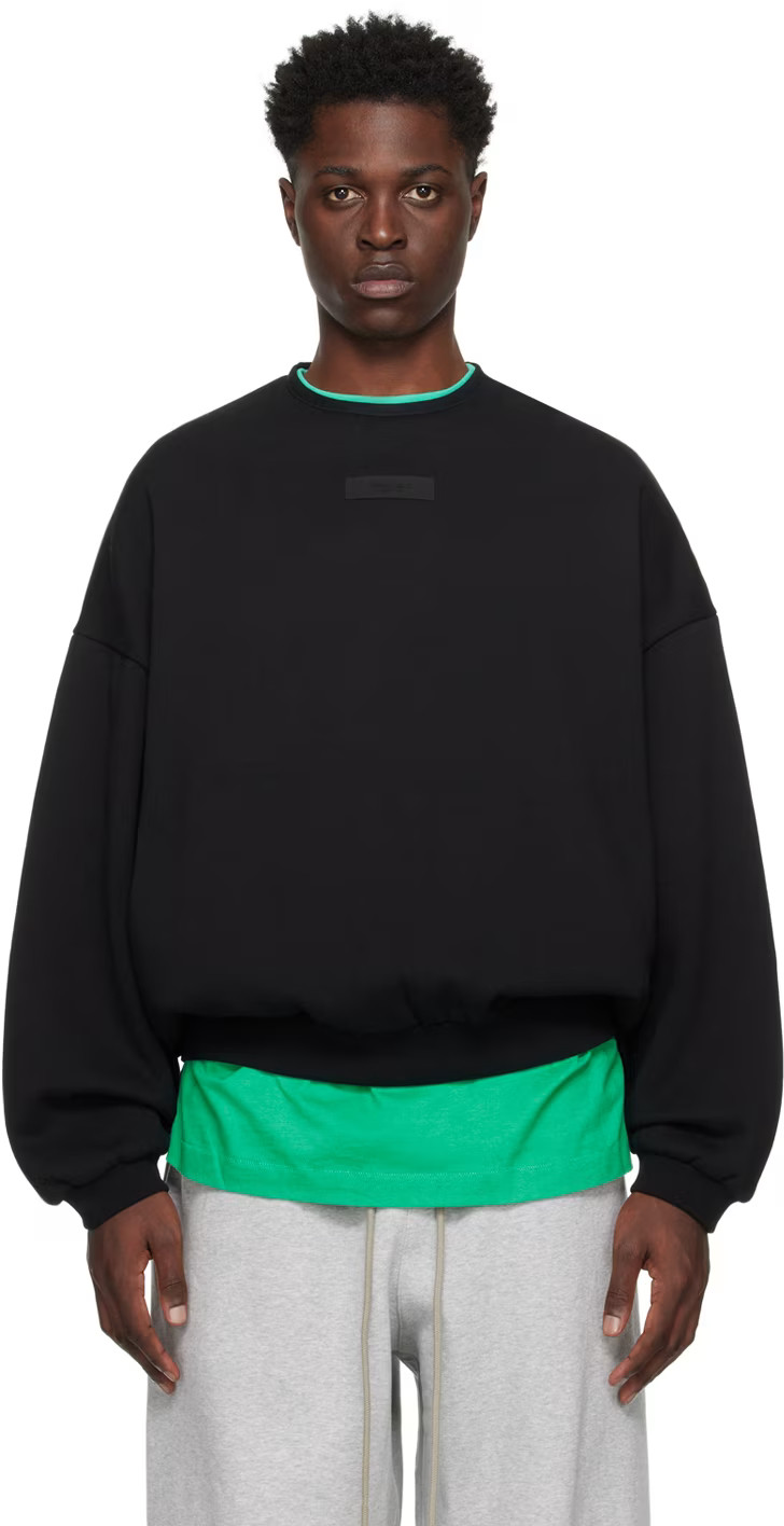 Fear of God ESSENTIALS
                     
                    Black Crewneck Sweatshirt | SSENSE
