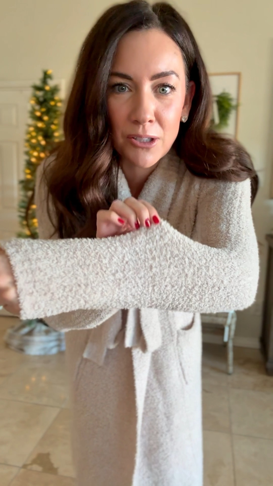 Gift idea on sale!! This robe feels so luxe but is budget friendly —wearing a small
Perfect gift for her! I don’t know who wouldn’t love this robe!! Feels like a barefoot dreams blanket😍

#LTKGiftGuide #LTKSaleAlert #LTKHoliday