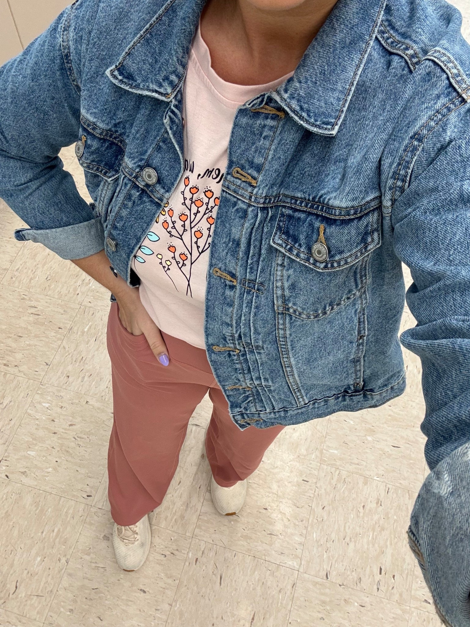 Love these wide leg pants! Super comfy, available in lots of colors and I wear them to work 🩷🫶🏻

Size large 

#LTKSaleAlert #LTKWorkwear #LTKStyleTip