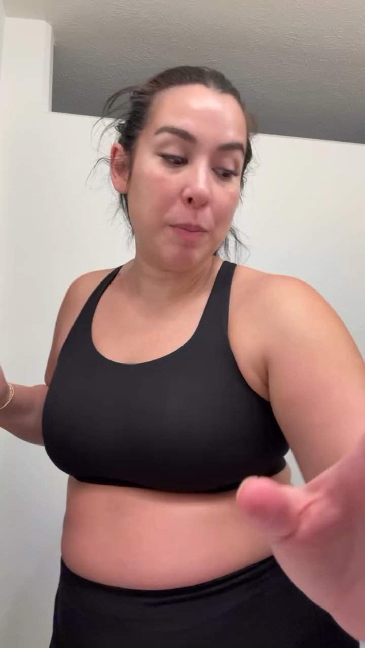 Midsize workout outfit!
-
-
-
Midsize fashion, activewear, ootd, workout outfit, workout essentials, what to wear gym, fitnesss

#LTKActive #LTKfitnessgoals #LTKMidsize