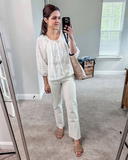 Monthly outfit planner: MAY: Spring looks | white denim, white blouse, woven bag, woven ballet flat, belt

See the entire calendar on thesarahstories.com ✨ 


#LTKStyleTip