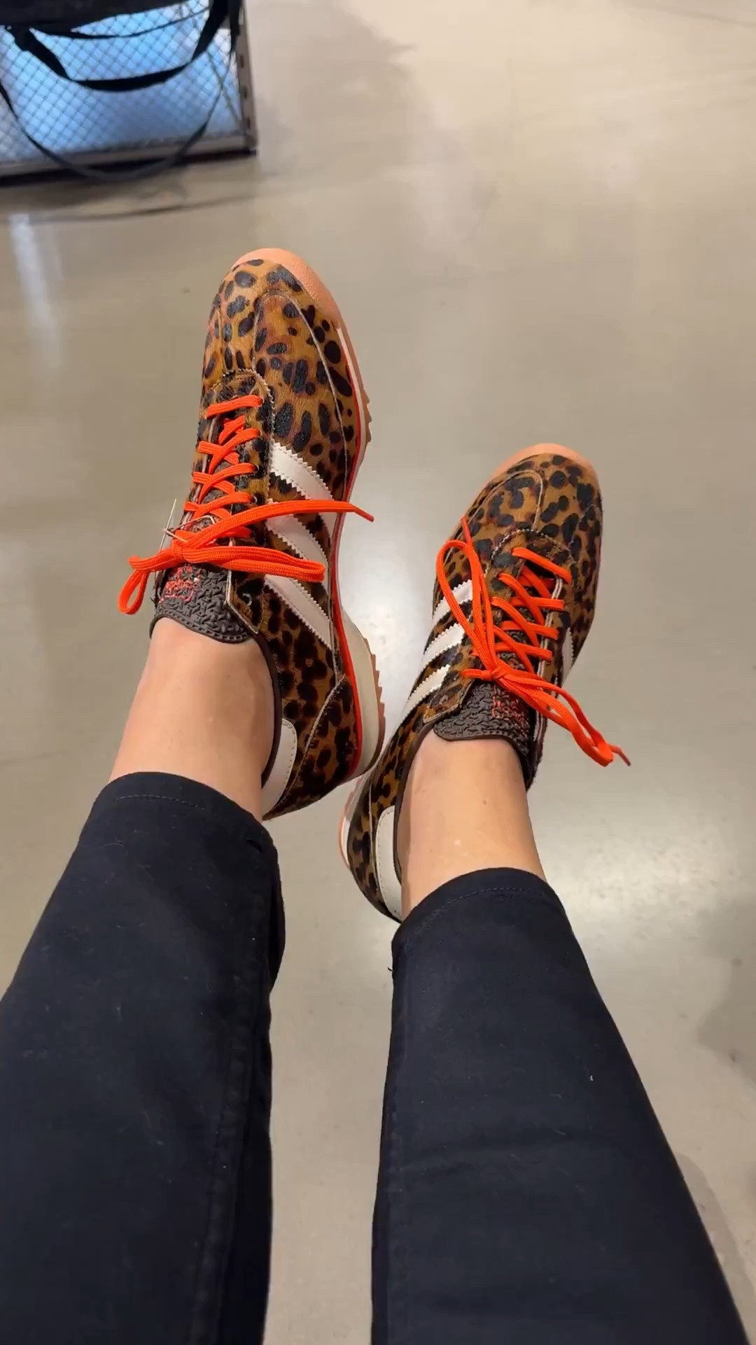 These are so comfortable and I love how bright the laces are

Women's fashion, fall fashion, fall style, fall outfits, fall outfit inspo, fall ootd, outfit inspo

#LTKOver40 #LTKSeasonal #LTKStyleTip