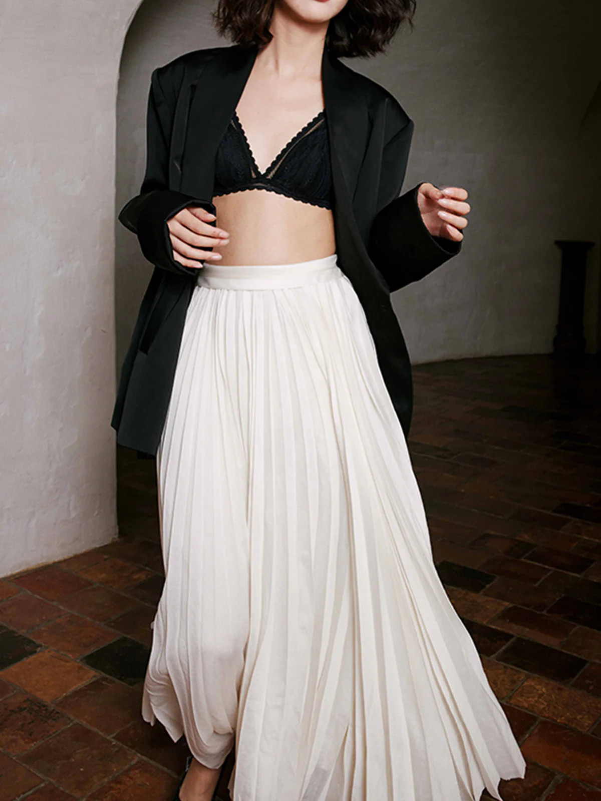 Solid Pleated Maxi Skirt | Commense