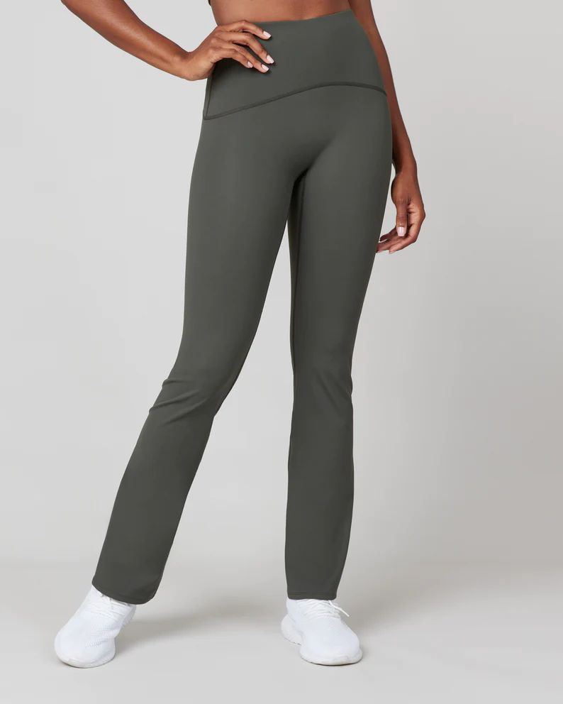 Booty Boost® Flare Yoga Pant | Spanx