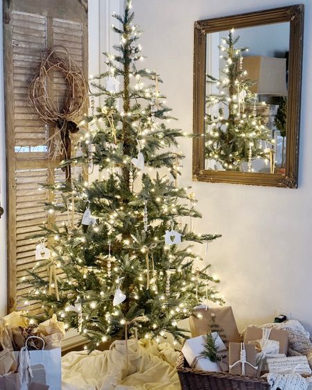 I’m so excited to have this beautiful prelit Noble Fir Christmas tree this year!
So beautiful that it doesn’t even need ornaments.  
I’m loving the simplicity of this artificial Christmas tree. 

#LTKSeasonal #LTKhome #LTKHoliday