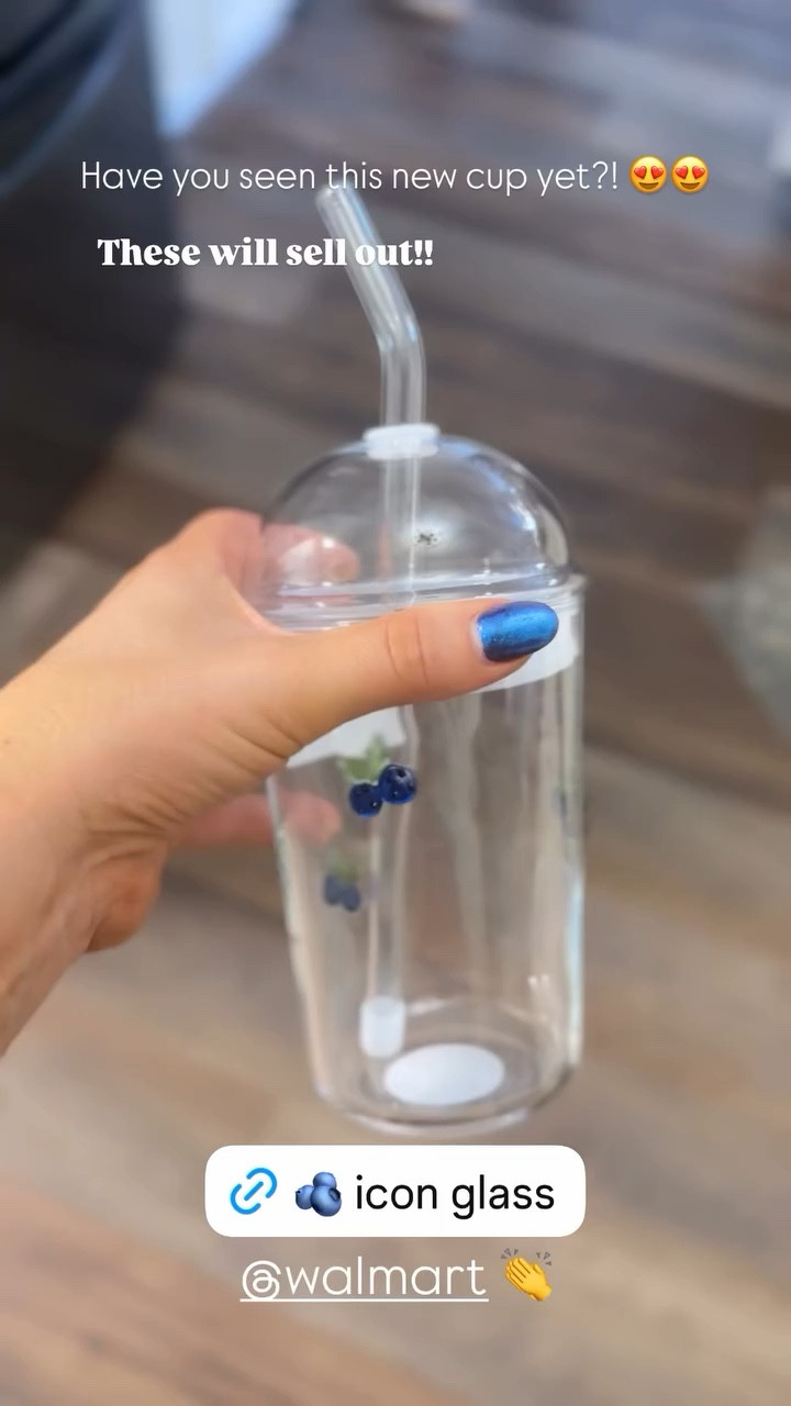 Have you seen this new cup yet?! 😍😍 @walmart 👏  These will sell out!!
