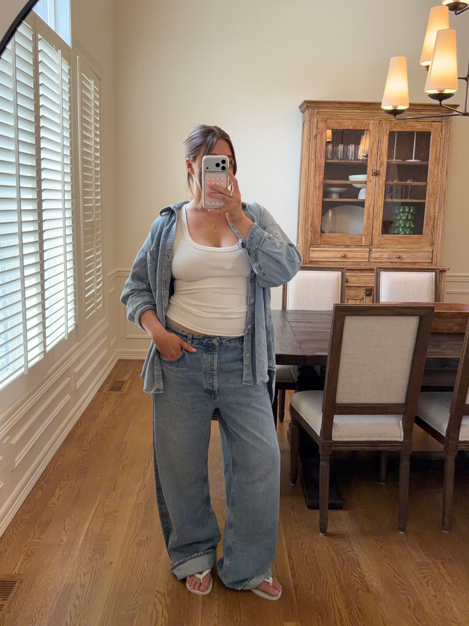 Size L in button down, L in tank it’s so good and soft but thicker and flattering!! Size 30 in jeans they run loose and super baggy I’m 5’ 5” 

#postpartum #denim #lowrise #bresheppard

#LTKootd #LTKmomlife