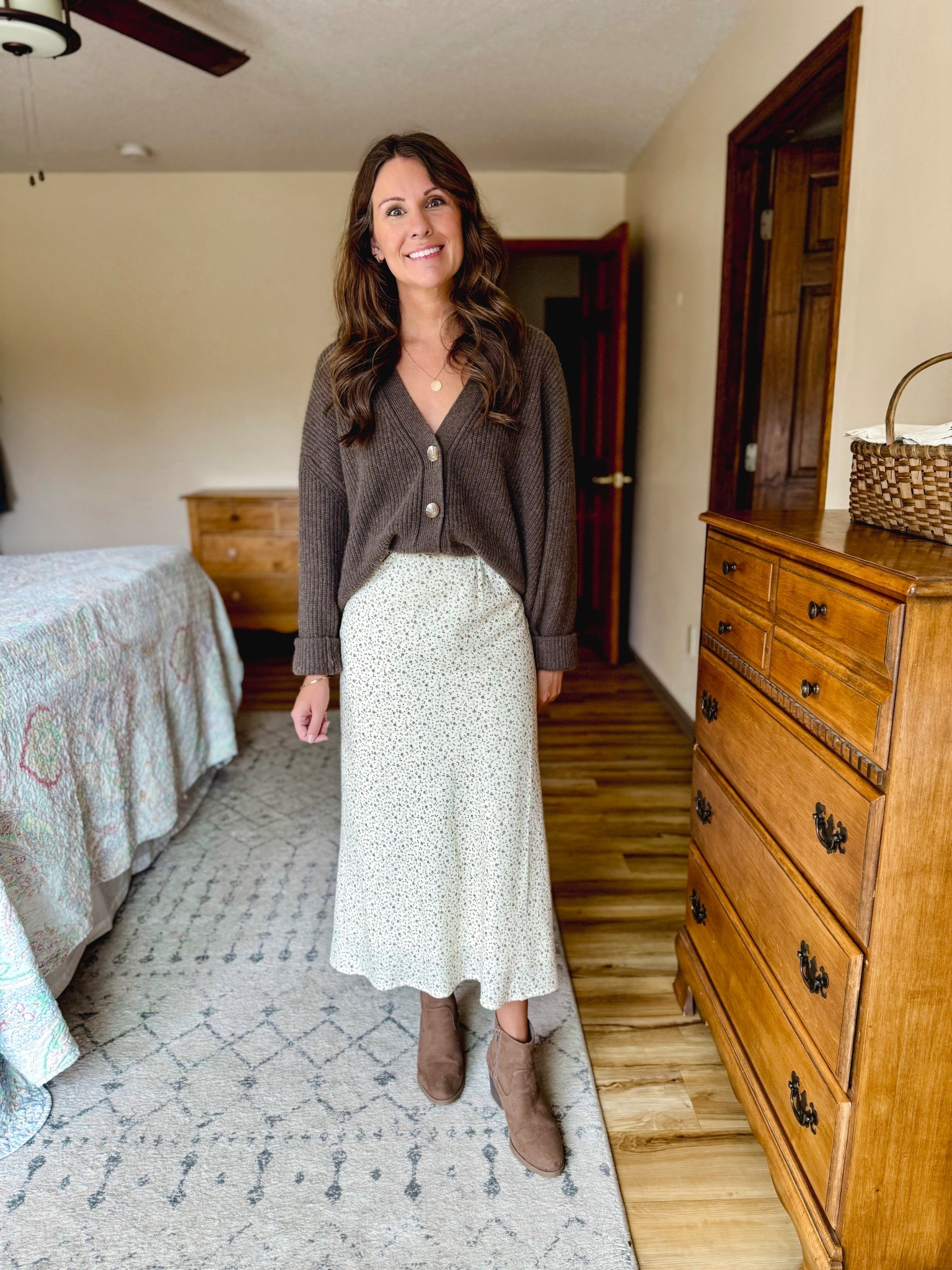 Called to Surf family photos outfits:

Outfit 1: Wearing size small in my cardigan and xs in my skirt. My boots are last year’s version, but I linked this year’s version. 

Outfit 2: Wearing size xs in my dress. My cowboy boots are thrifted, so I also linked similar. 

Outfit 3: Wearing size xs in my dress and size 37 in my boots. 



#LTKFindsUnder50 #LTKSeasonal #LTKPetite