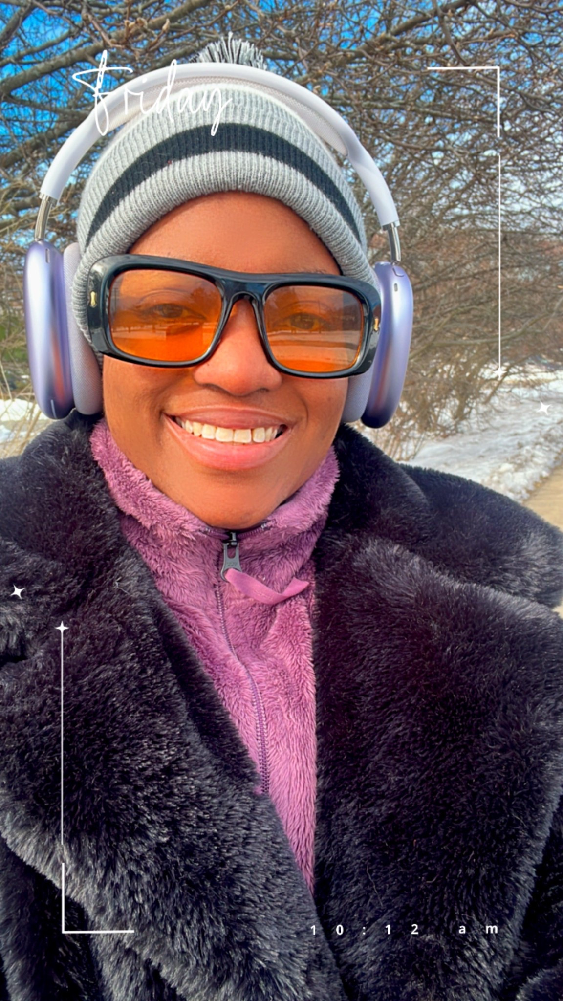 A smile and headphones to make everything better 

#LTKSeasonal #LTKActive #LTKWatchNow