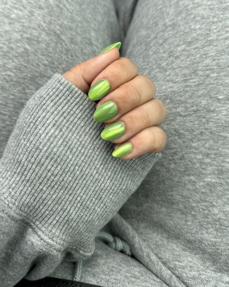 DIY NAILS - currently a week in and not one has popped off. Press on nails, nail glue and nail file shared! 

Amazon finds
Amazon find 
Amazon beauty 
Green nails 

#LTKfindsunder50 #LTKbeauty