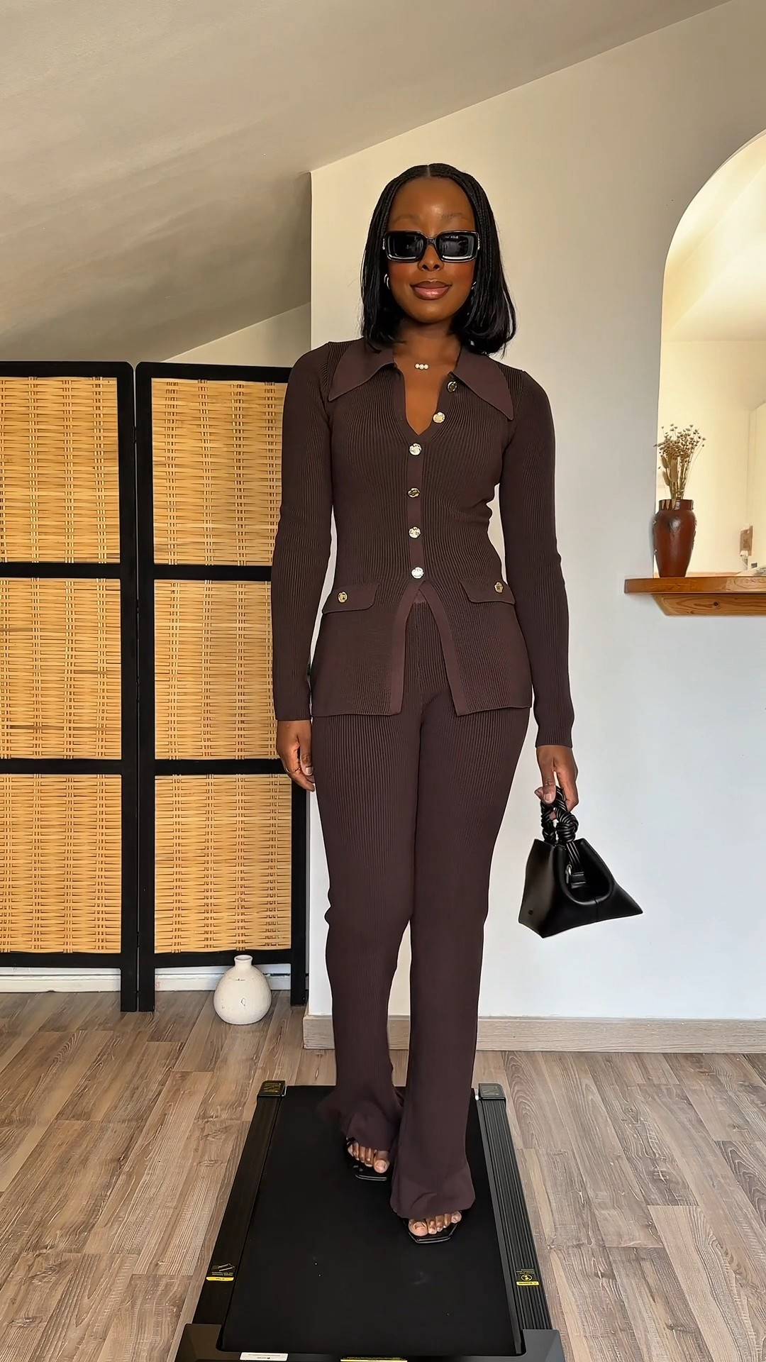 Brown is the neutral right now 🤎 Obsessed with this matching set—easy, flattering, and perfect for on-the-go days 
#meshki

#LTKwinter