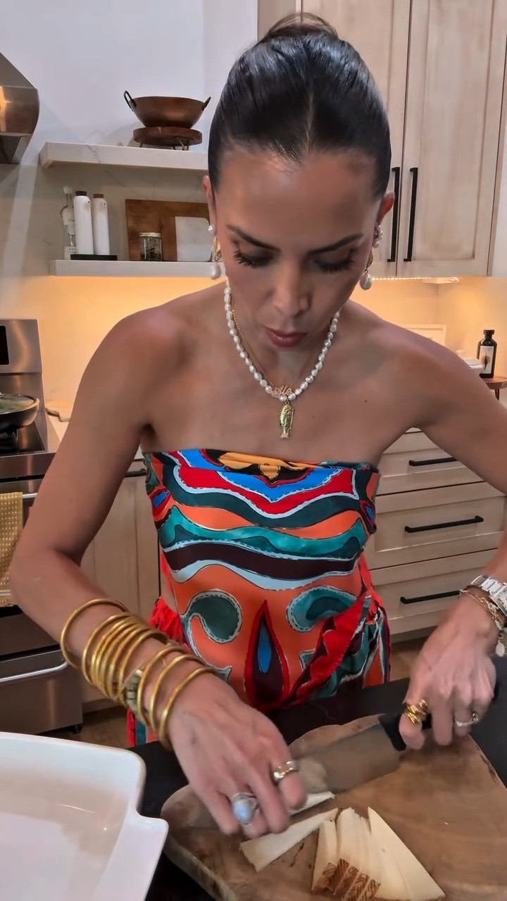 Cheese board 😬🤣😅

#cheeseboard #party #tabladequesos #rgv #rgvlife #rgvblogger #instagood #instalike #instamood #latina #mompreneur #latinacontentcreator

#LTKFindsUnder50 #LTKHome