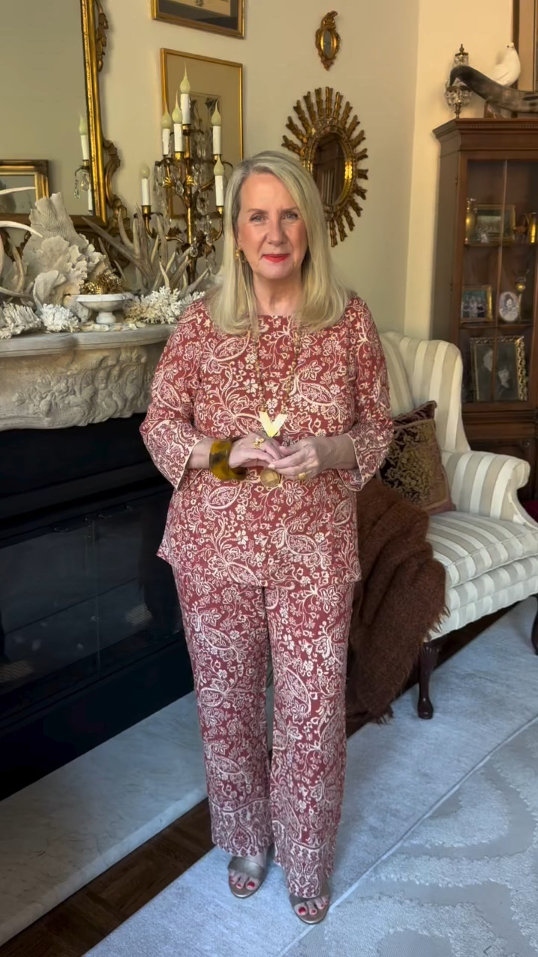 Springing forward in some new light, gauzy pieces from @softsurroundings. These warm toned, easy to wear separates give me lots of styling options .  I am obsessed with these gold shoes! They have the perfect heel! So chic and comfy. A beautiful necklace completes the look!  Great, comfortable style is just this easy! 
#ad #softsurroundings #springstyleinspo #realstyle