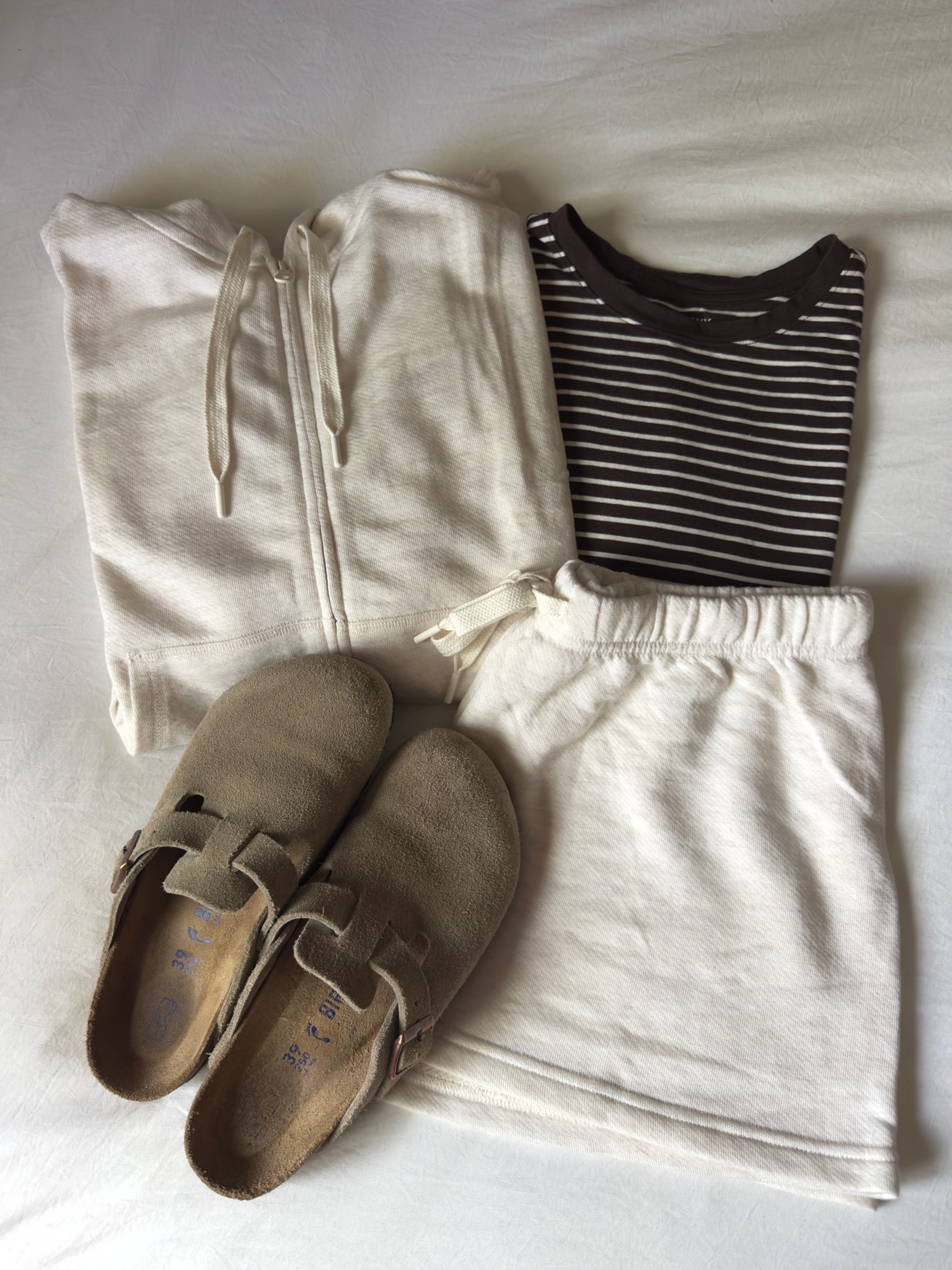 Shorts and hoodie are on sale at Aerie right now! 

#aerie #comfyclothes #loungewear #terry #set

#LTKSaleAlert #LTKSeasonal #LTKootd