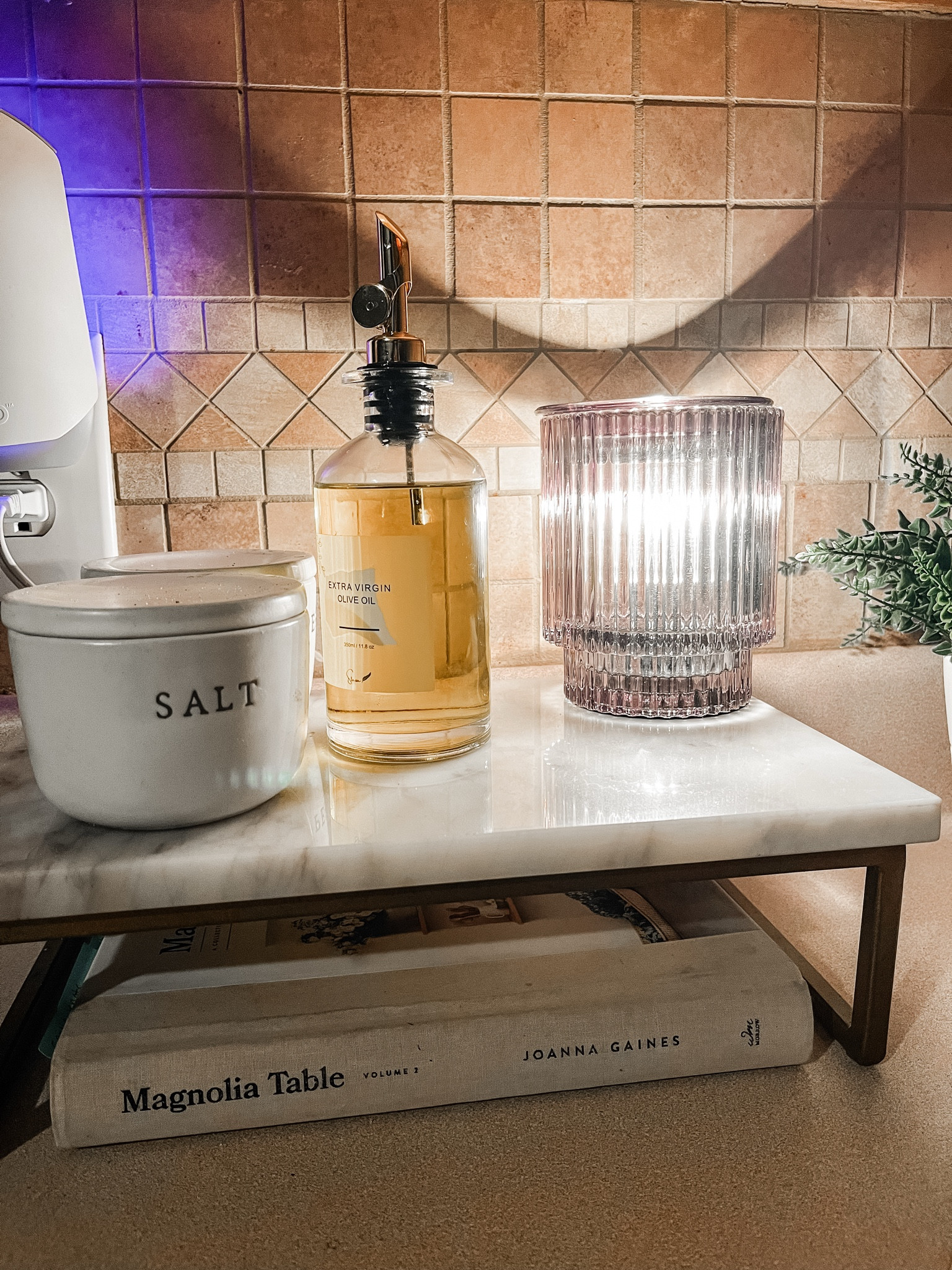 This wax warmer is perfect for making any room cozy and makes the room smell good! Linking everything in the picture that i can!

#LTKFindsUnder50 #LTKFindsUnder100 #LTKHome