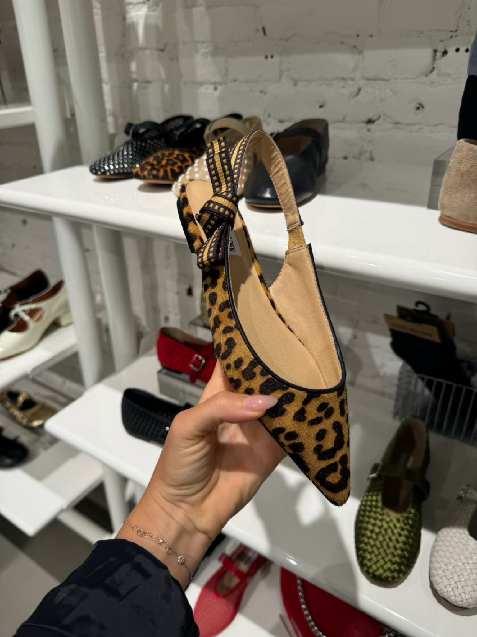 Steve Madden - kitten toe flat - leopard print shoe 

#LTKShoeCrush #LTKSeasonal #LTKStyleTip