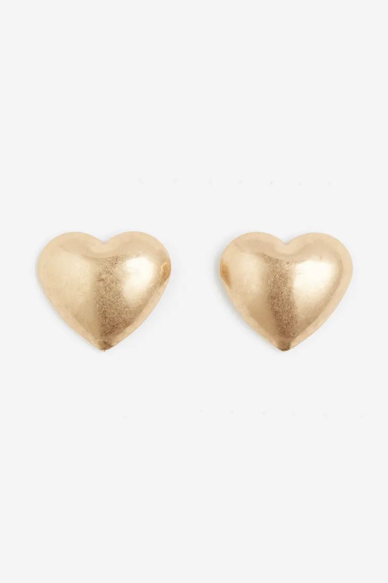 Heart-shaped earrings | H&M (UK, MY, IN, SG, PH, TW, HK)