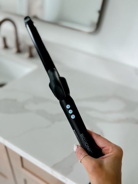 My favorite curling iron is on sale today! This is my favorite most used curling iron. I use the 1 inch barrel! 
