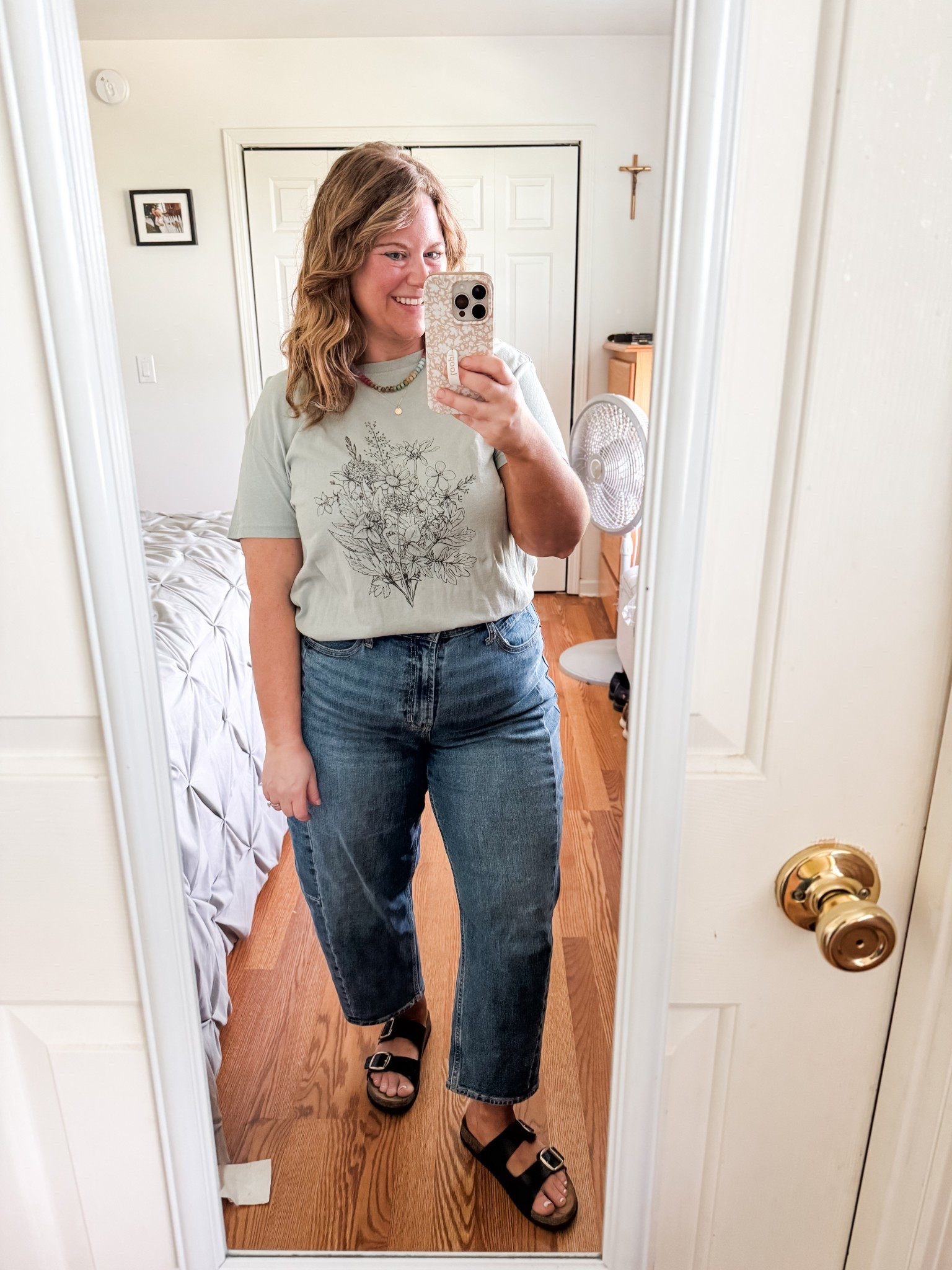 Can’t go wrong with a graphic tee for a Friday teacher outfit! I paired mine with barrel jeans and a rainbow necklace to make it fun!

#LTKPetite #LTKMidsize #LTKFindsUnder50