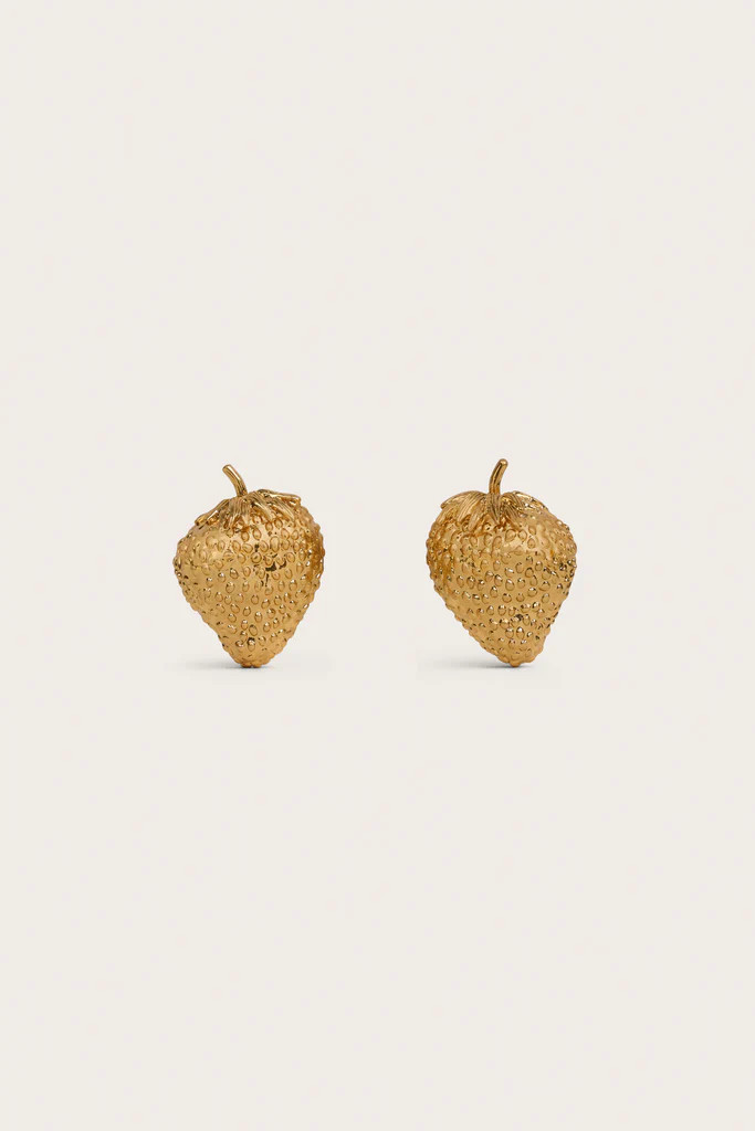 STRAWBERRY EARRING - ANTIQUE BRASS | Cult Gaia - US