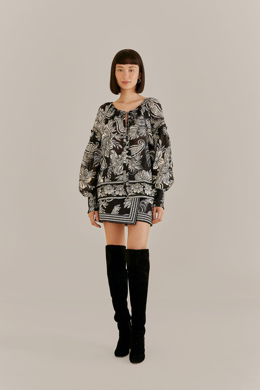Black Paisley Bloom Mini Skirt | FarmRio (US)