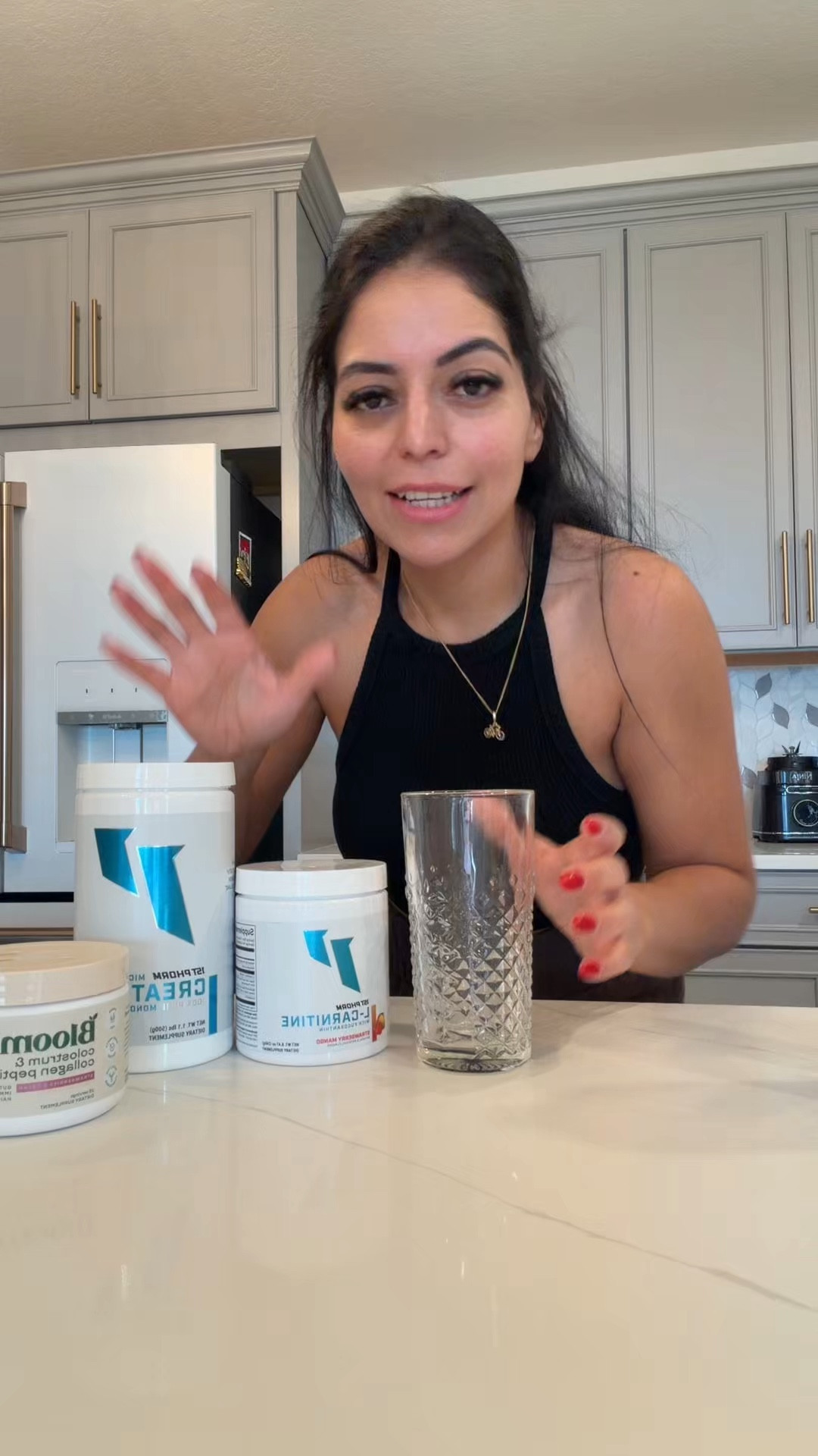 The moment you start taking this supplements your level of energy will be on another level!! L-carnitine la compro com sabor a strawberry mango 🥭🍓 