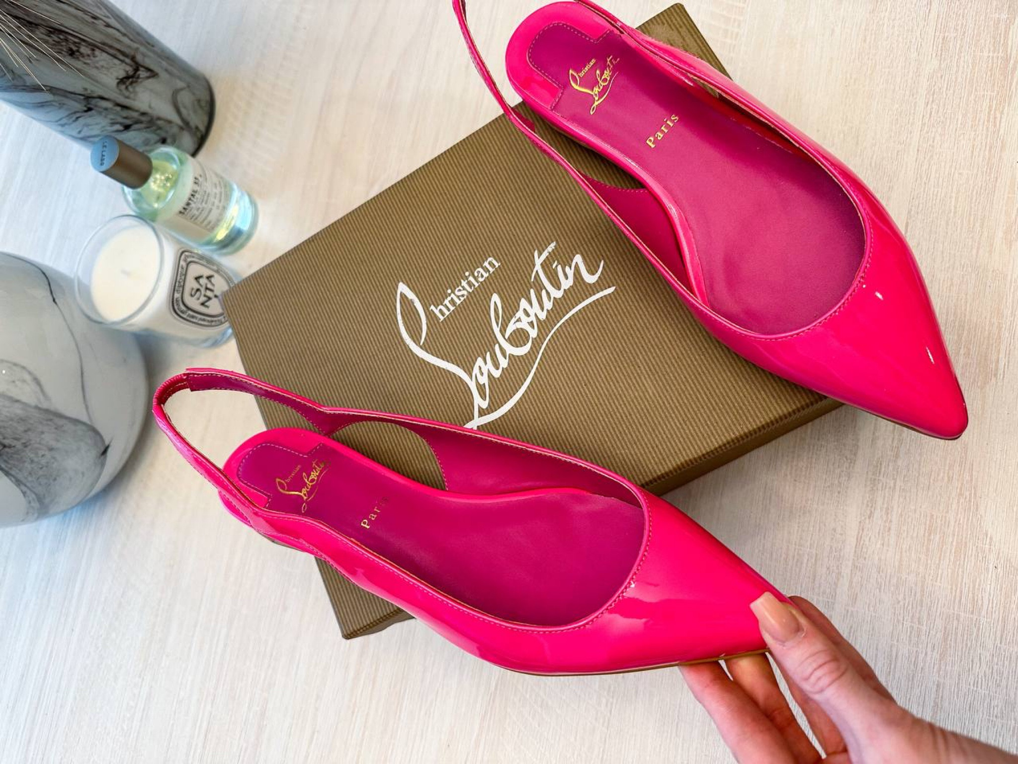 Christian Louboutin flats
#dhgate

#LTKshoecrush #LTKfindsunder50 #LTKsalealert