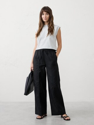 Wide-Leg Mid-Rise Cargo Pull-On Pant | Banana Republic Factory