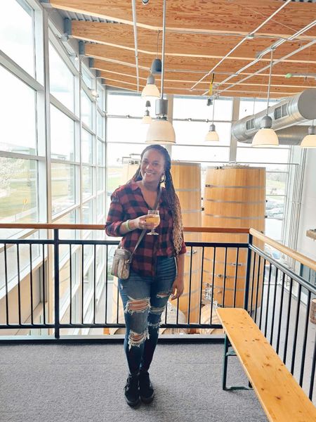 Beer tour! Love this easy look. Also these black vans are so versatile and such a staple in my closet! 




#LTKover40 #LTKmidsize #LTKshoecrush