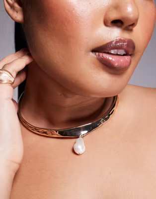 ASOS DESIGN Curve torque choker with faux pearl design in gold tone | ASOS | ASOS (Global)
