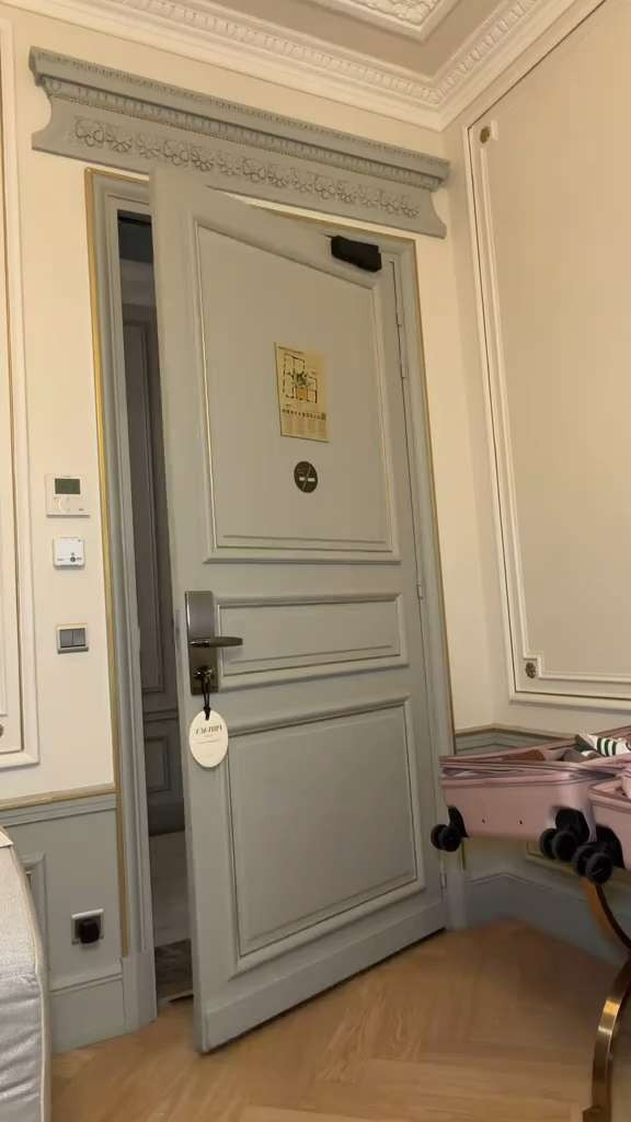 Paris makes me feel so romantic!!!!! Like what is it about this place I don’t get it I love it #paris #nightroutine #travel 
-
-
makeup tips, beauty, skincare, makeup routine, night routine, skincare routine 

 

#LTKgrwm #LTKootd #LTKvlog