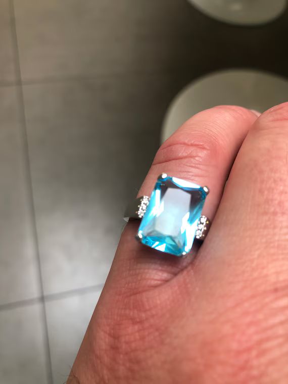 Meghan Markle Princess Diana aquamarine and diamond Ring | Etsy (US)