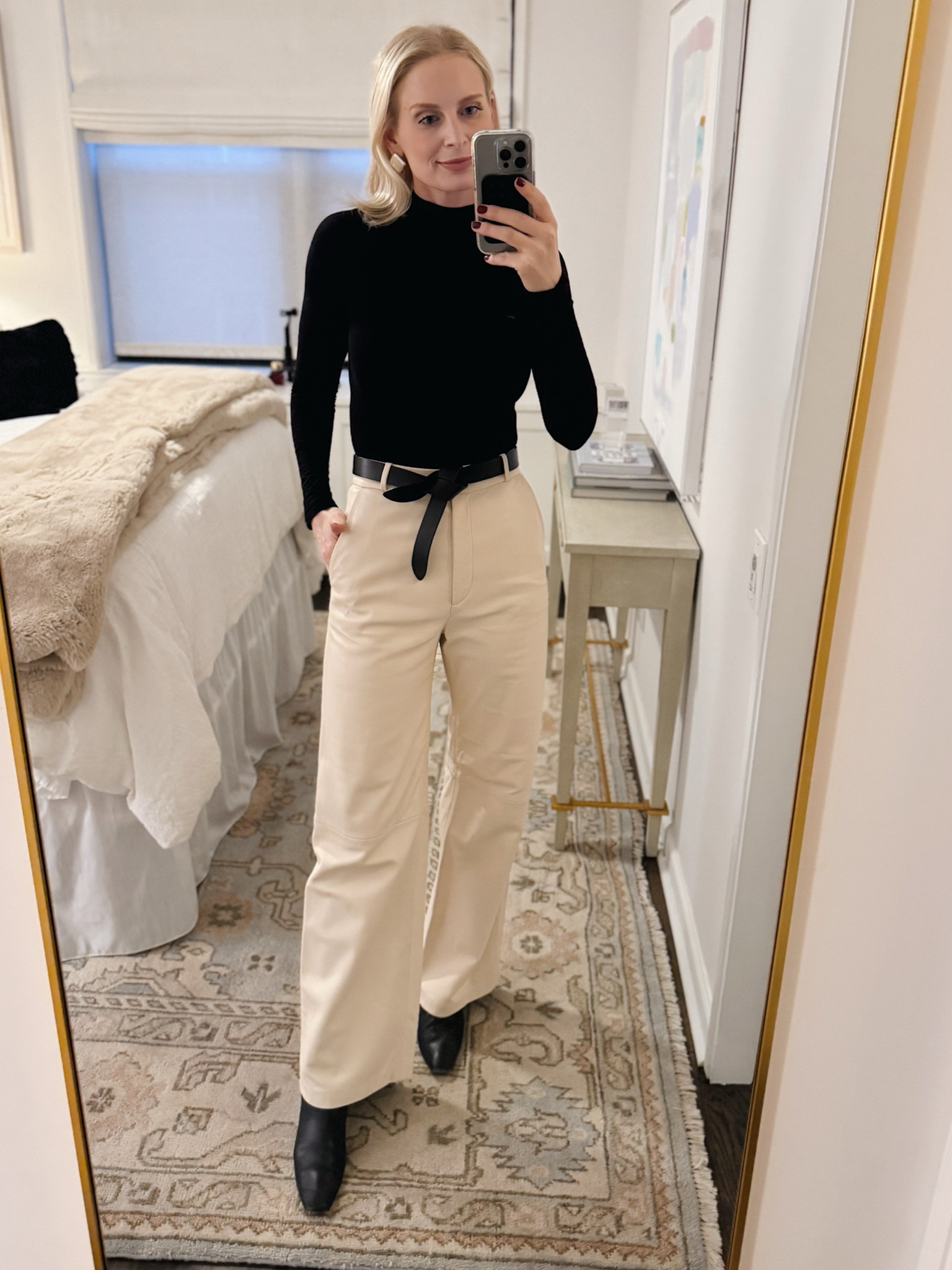 Today’s look 🖤 size up in the pants! 

#LTKSaleAlert #LTKStyleTip #LTKShoeCrush