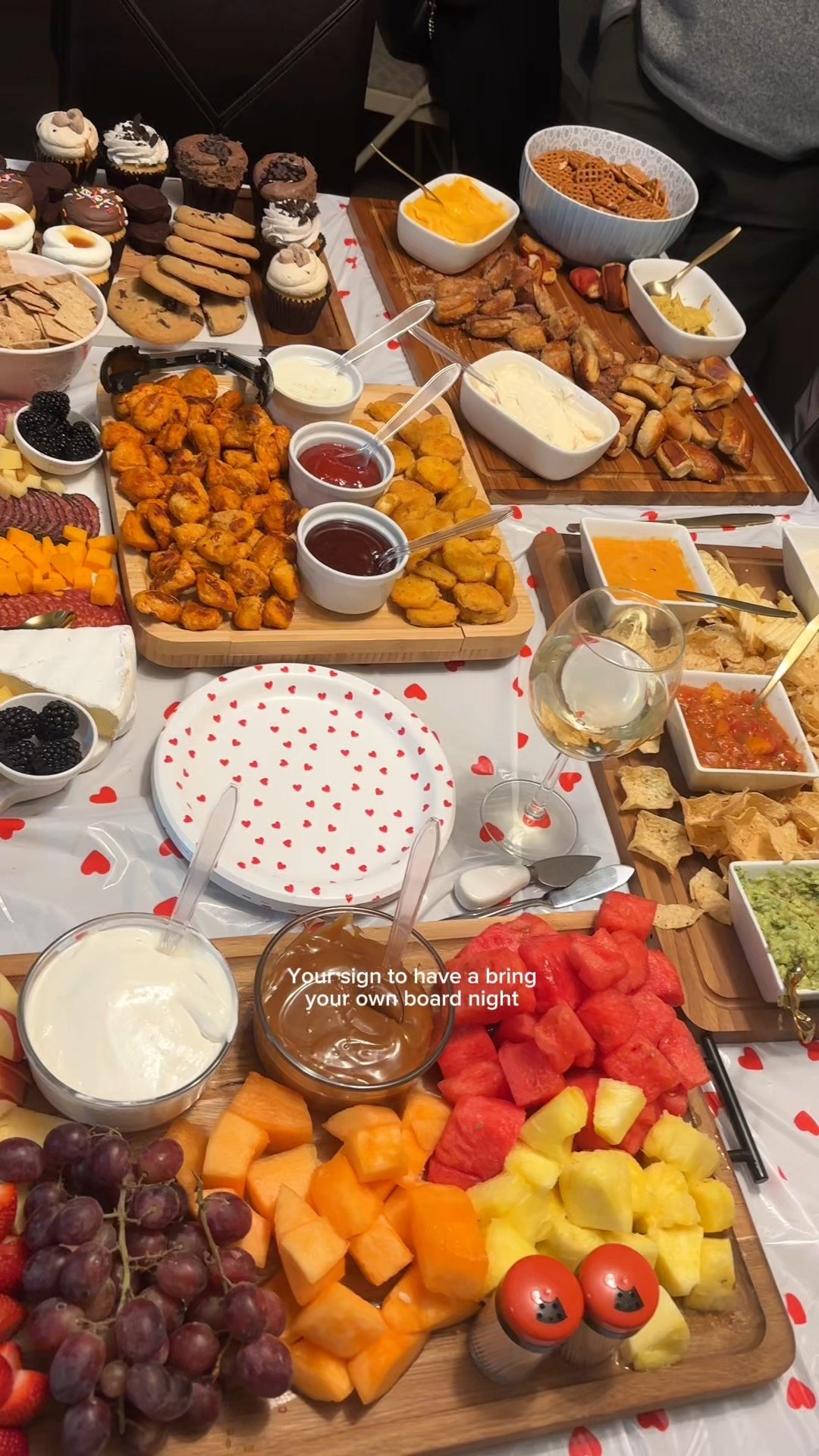 Valentine’s Day charcuterie board night 💕

#LTKValentine #LTKselfcare #LTKfoodie