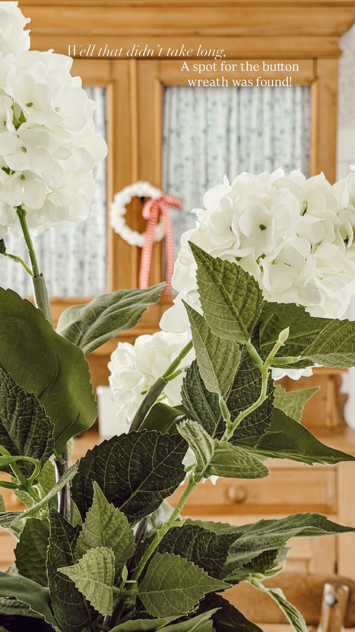 A spot for the button wreath was found! Well that didn’t take long,