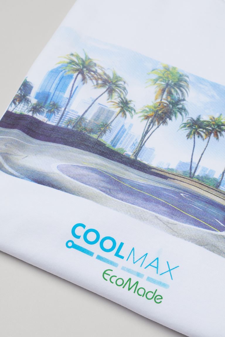 T-shirt in soft jersey with a printed design. Made from COOLMAX® functional fabric – a unique,... | H&M (US + CA)