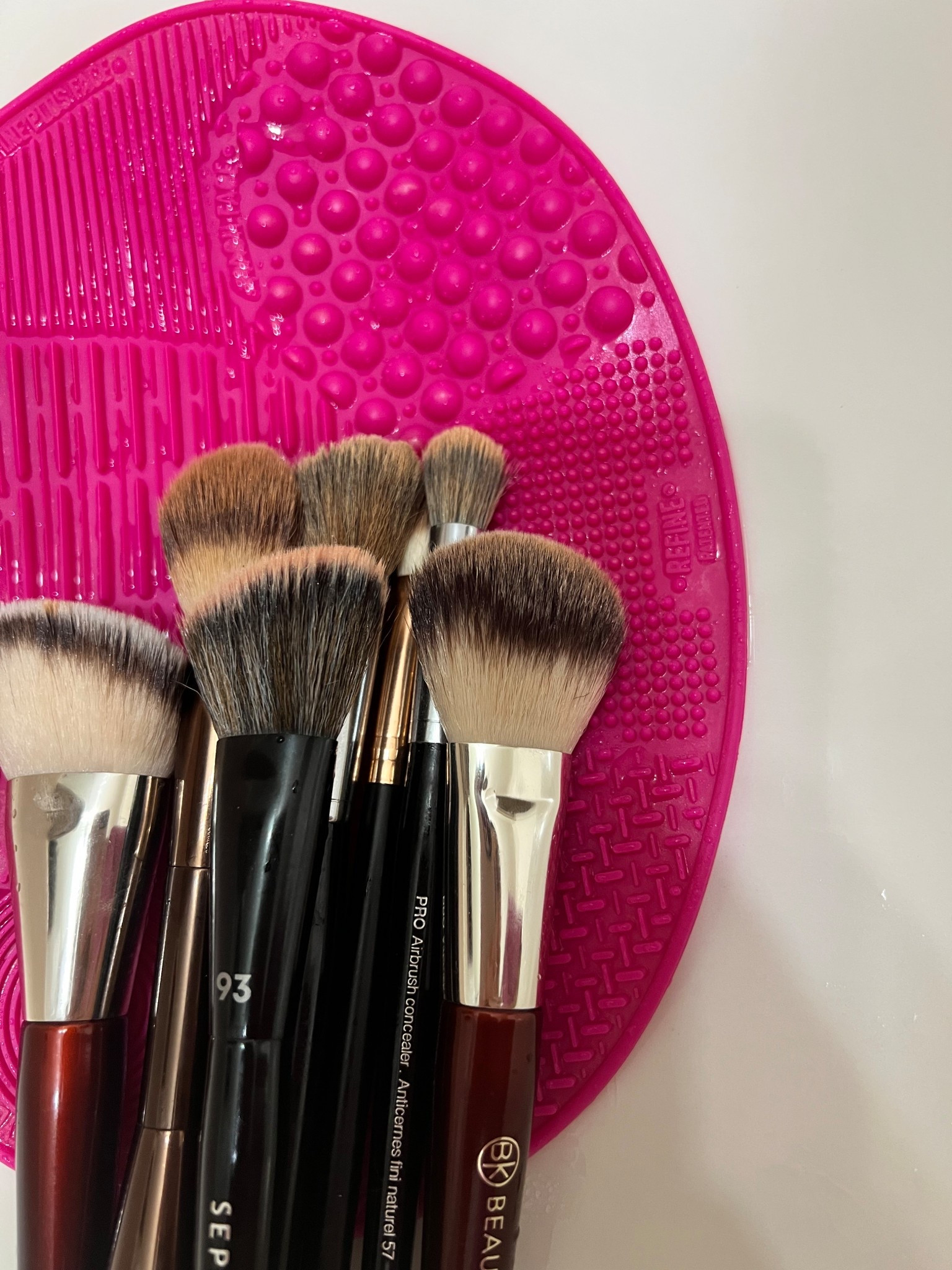 Makeup brushes cleaning mat.

Sigma spa express brush cleaning mat 

#LTKSpringSale #LTKBeauty #LTKHome