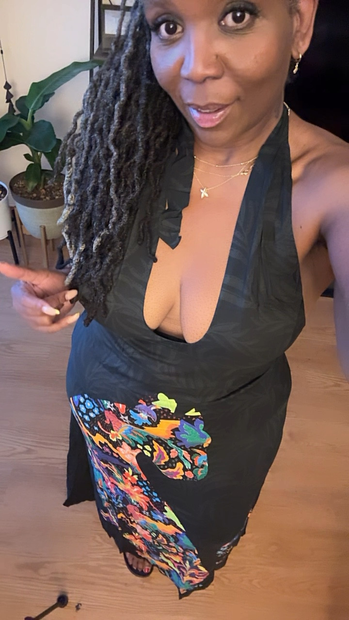 Desigual’s sale offers up to 50% off, and these dresses are 🔥💐. As a sizing reference, I’m 5’8”, a 14-16 / XL in most dresses (Zara XXL/18) - and this Large surprisingly fit (without shapers or anything). There are a few left but I added some other super cute alternatives! 

#LTKSaleAlert #LTKMidsize #LTKOver40