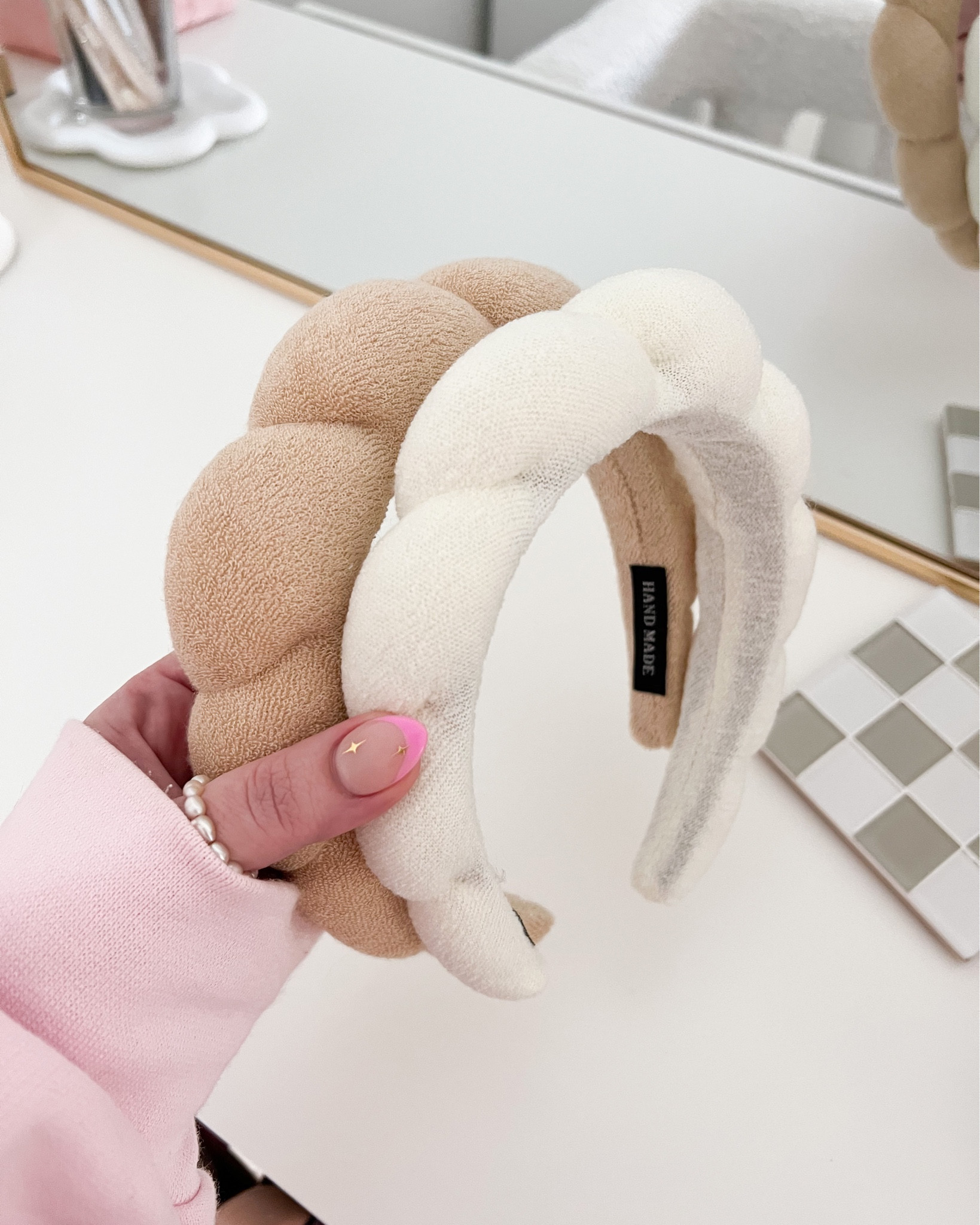 Neutral headbands for when you’re doing your skincare/make up! 🤍

Croissant headband, amazon beauty finds, neutral accessories, fancythingsblog

#LTKbeauty #LTKFind #LTKunder50