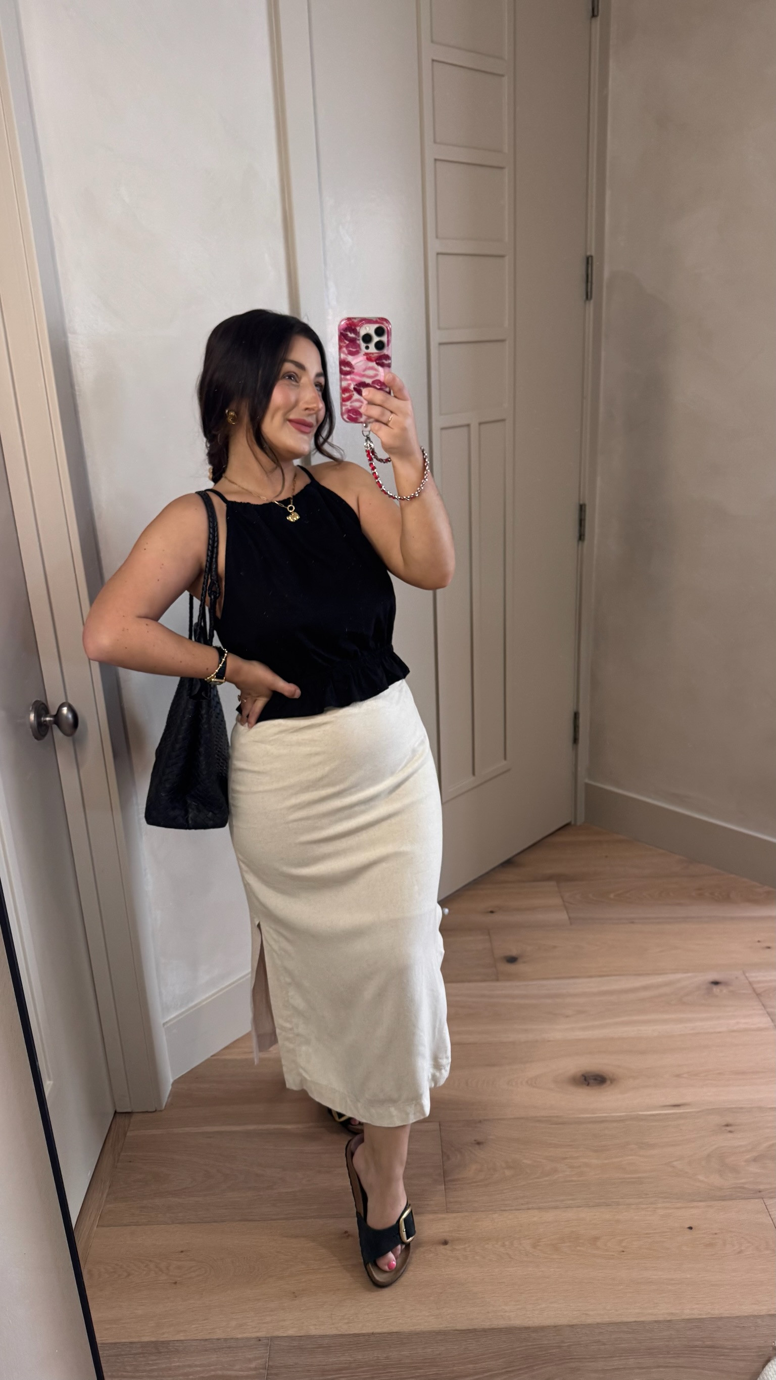 Chic outfit with a linen skirt and black halter top! 

Size small in skirt and top 

5'0" 140lbs
Petite friendly!


#LTKootd #LTKPetite #LTKSeasonal