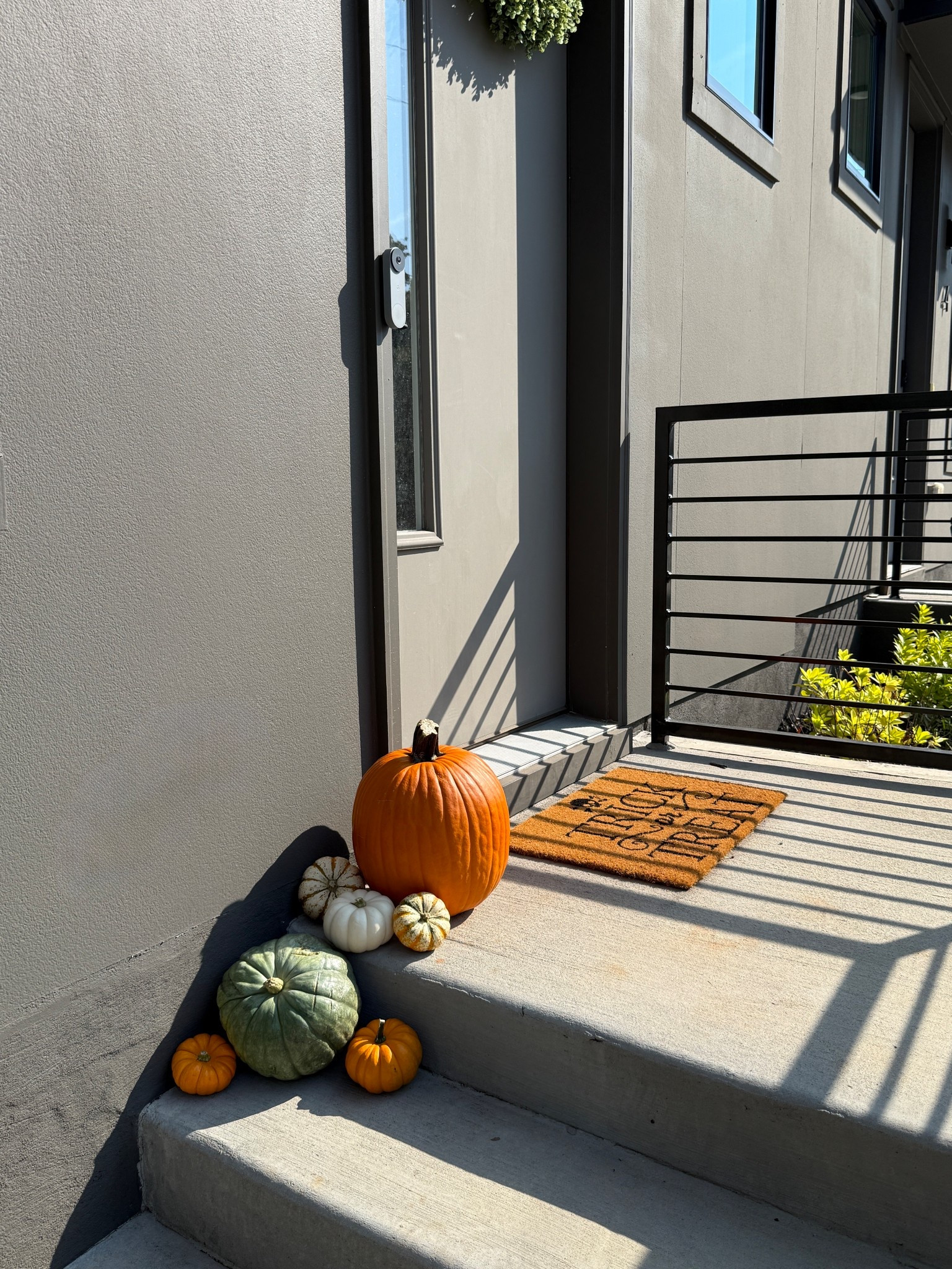fall porch 🤎 

#LTKHalloween #LTKSeasonal #LTKFallSale