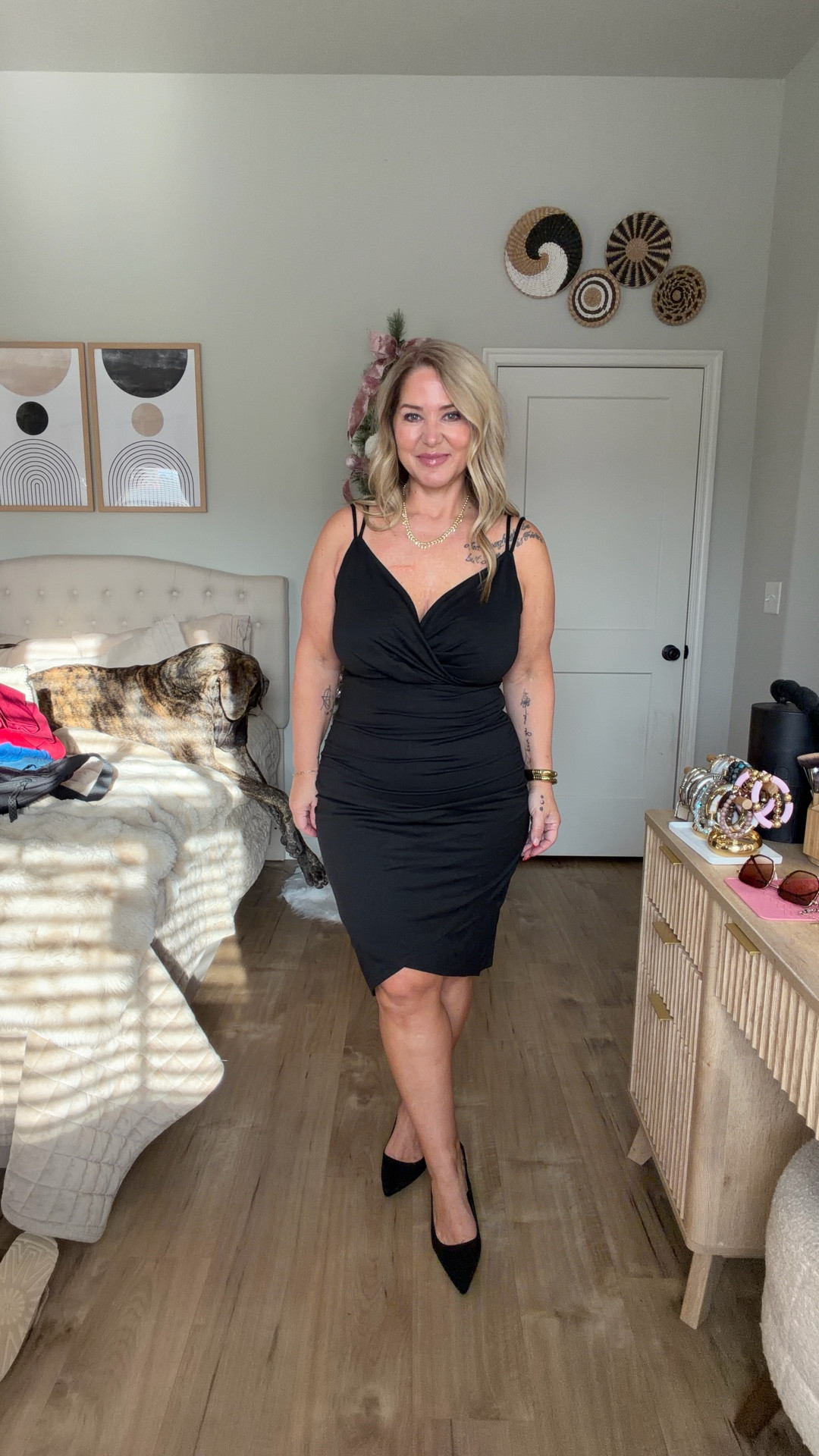 Pj’s size large
Red dress size 12
Burgundy dress size large
Black dress size large 
Shoes tts 


#LTKMidsize #LTKPetite #LTKOver40