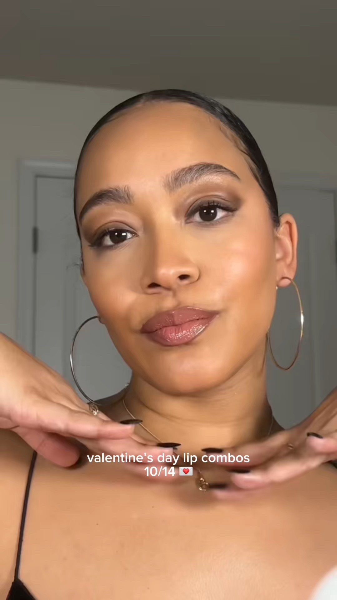 Valentine’s Day lip combo ft. Maybelline lifter liner in cross the line and fenty gloss bomb stix in is it fu$$y 🌹

#LTKBeauty #LTKValentine
