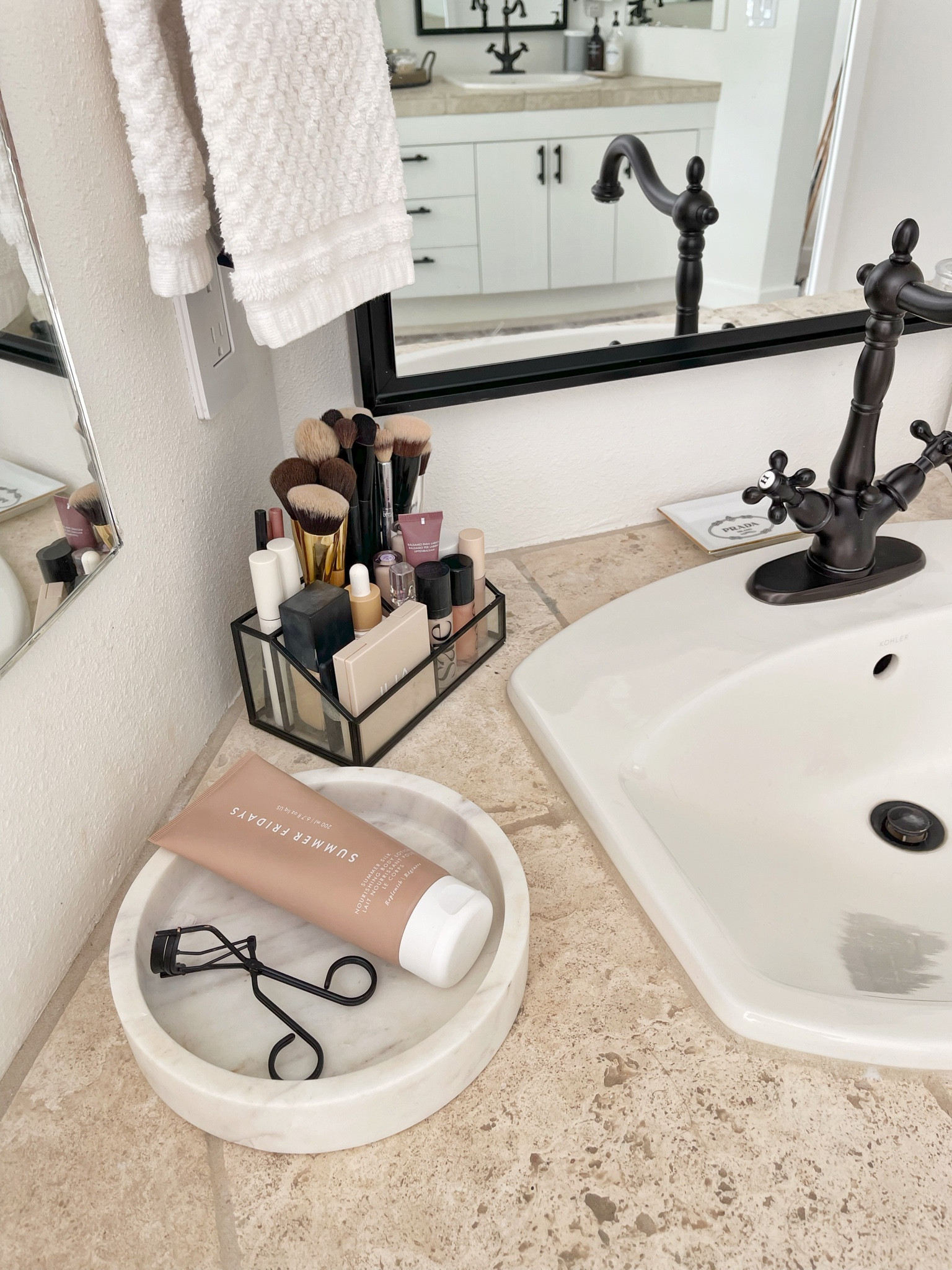 H O M E \ the best bathroom marble tray and makeup holder! Both great deals.

Home decor
Amazon 

#LTKunder50 #LTKbeauty #LTKhome