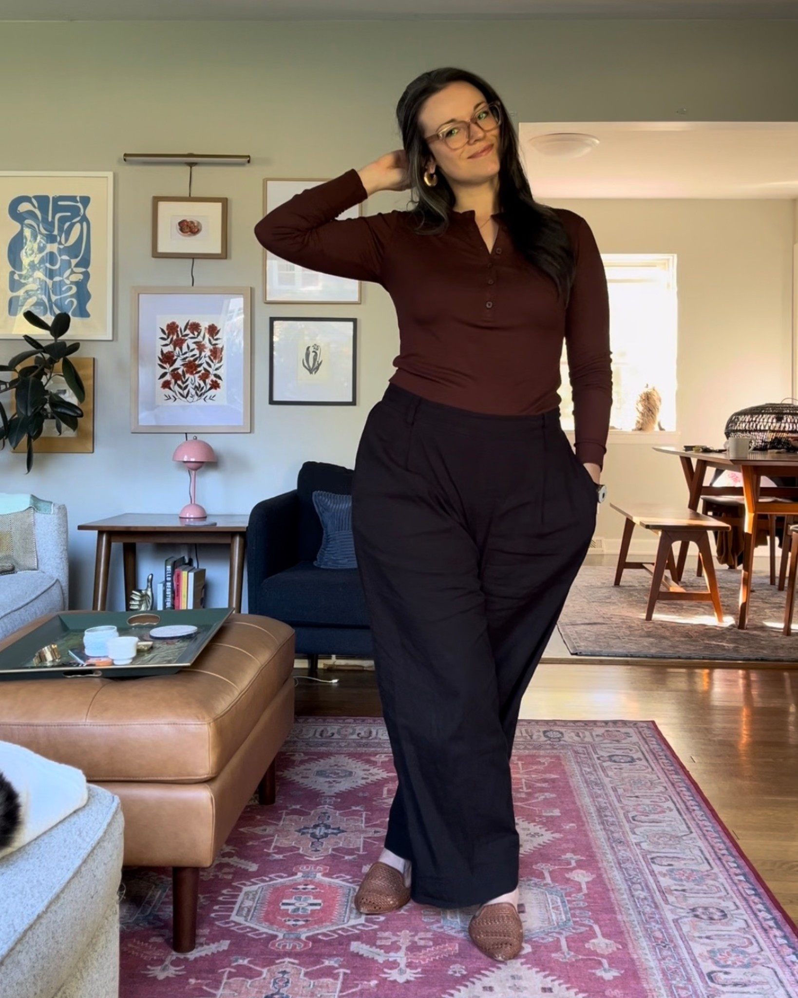 who says you can’t wear brown and black together?? It’s a great combo especially for fall outfits  

These loose fit linen pants are originally from Vince, but I bought them second hand. I’ve tagged similar styles! 



#LTKPetite #LTKMidsize
