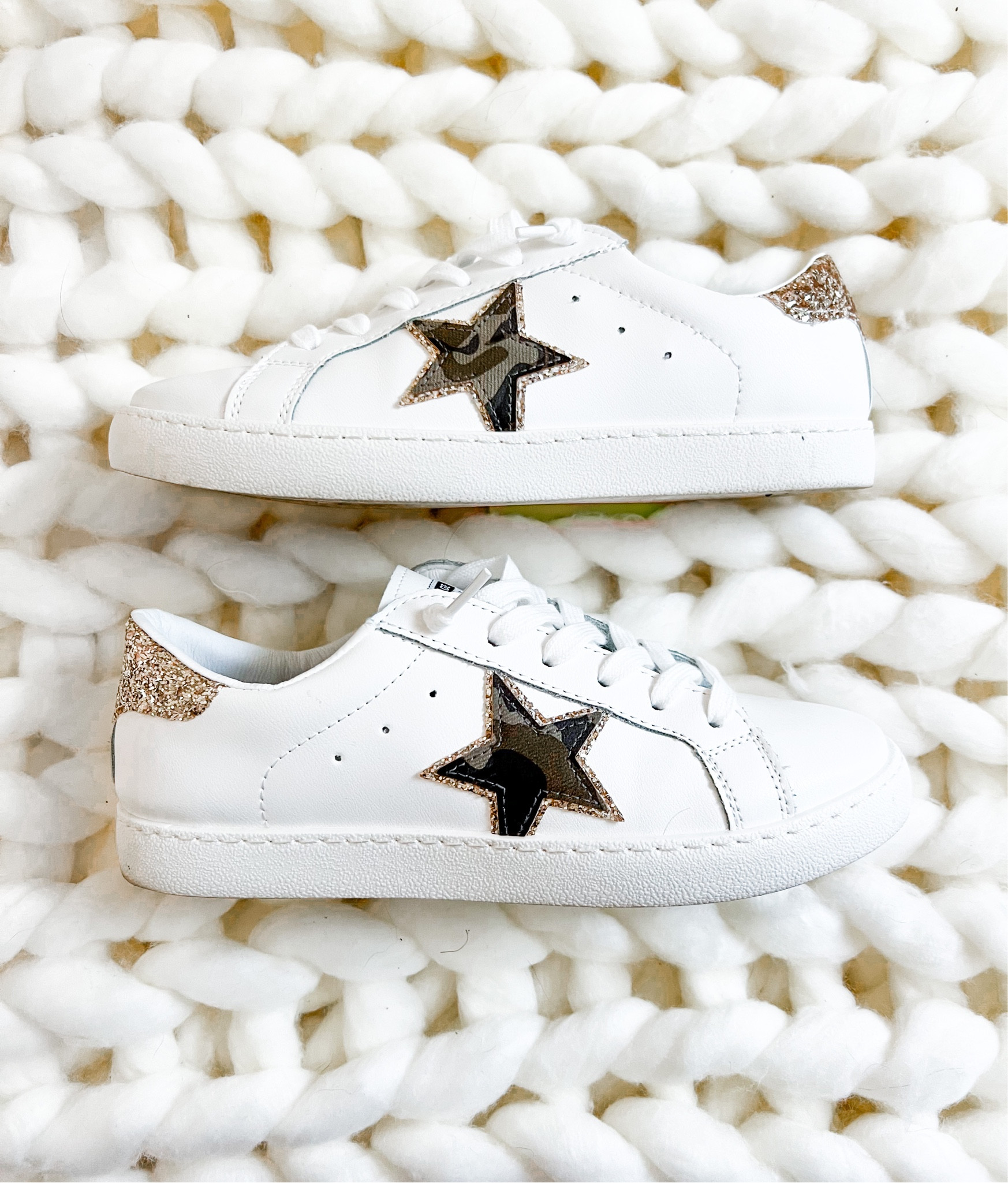 White sneakers, sneakers, casual sneakers, star sneakers, golden goose dupes

#LTKsalealert #LTKshoecrush #LTKSeasonal